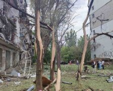 "Ракеты попали в жилой дом": рашисты коварно ударили по спальному району Николаева, кадры разрушений