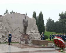 могила гейдара алиева.jpg 2