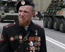 "Буде у формі ліфта": бойовику "Моторолі" відкрили пам'ятник у Донецьку, кадри