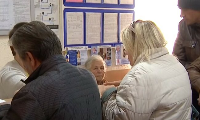 Многих украинцев могут оставить без пенсий: кто и за что лишится выплат