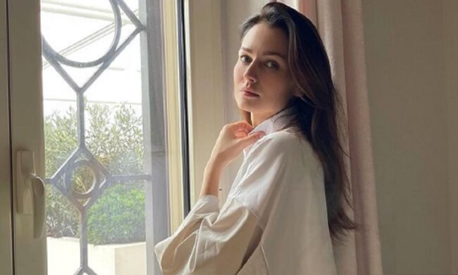 Внучка Чапкиса из "Танців з зірками" без белья покорила итальянцев украинской красотой: "Нет границ"