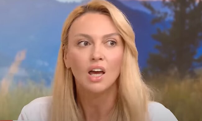 Оля Полякова