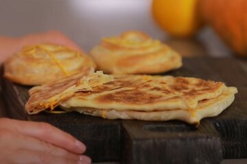 коржики, скріншот Ютуб