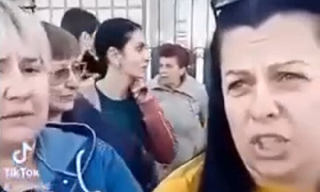 "Дешевий витратний матеріал": дружини вояк "ЛНР" влаштували бунт, бо війська рф кинули їхніх чоловіків