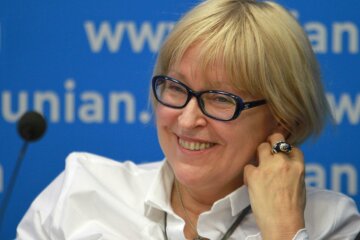 екатерина амосова