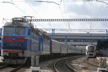 ”Помре ця ваша Україна”: сепаратистка оголосила про свої почуття на весь вокзал