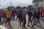 Курортный поселок восстал против карантина, трасса на Одессу перекрыта: видео происходящего