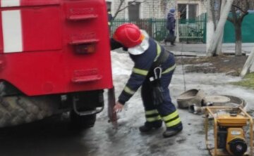 Потоп на Харьковщине, местные обратились к спасателям: "без света могут остаться..."