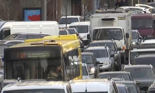 Ограничение движения транспорта в Киеве