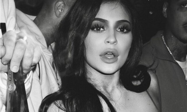 кайли дженнер