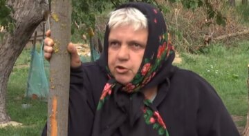 "Лечила знахарка": на Одесчине ребенок наелся гвоздей и болтов, видео