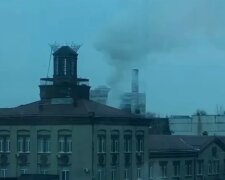 В Киеве на Шулявке начался масштабный пожар, первые подробности и видео с места