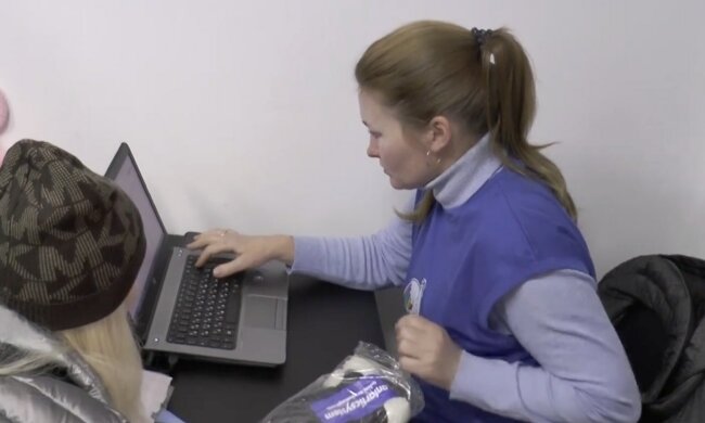 Гуманітарна допомога для ВПО у Сумах