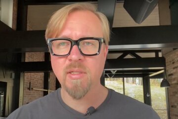 Довольно серьезный рупор, - политтехнолог Борис Тизенгаузен рассказал, с какой целью Ксения Собчак могла выехать с рф