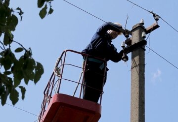 Графіки відключення світла у Полтавській області на 2 квітня