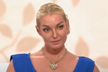 Шалена Волочкова збентежила непристойними рухами тіла: "Люблю бути на..."