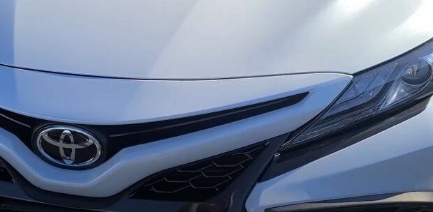 Нова Toyota Camry захопить дизайном в наступному році: