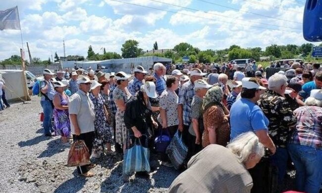 Окупанти вирішили зіпсувати життя населенню ОРДЛО, цілі сім'ї позбулися останнього: що відбувається
