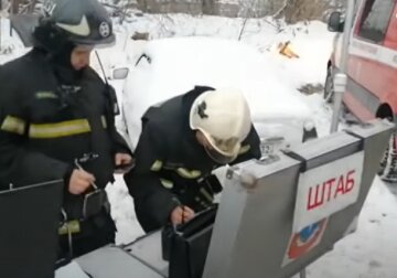 Вулиці забиті пожежними машинами: в Москві горить військова частина, з'явилися кадри