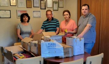 Работники Национальной библиотеки Украины для детей поблагодарили за помощь Фонда Николая Томенко «Рідна країна»