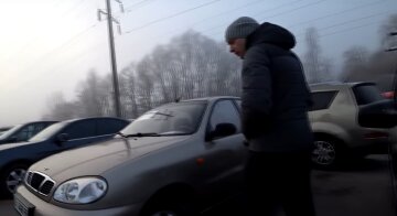 В Одесі засвітилося незвичайне авто, фото: "номери дорожче машини"