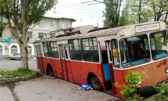 троллейбус