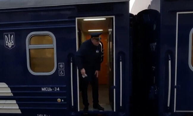 Новый график движения поездов в Днепропетровской области