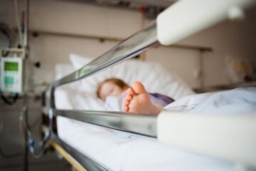 Небезпечна хвороба забрала життя дитини в Дніпрі, деталі вражають: "була важка..."