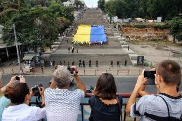 25-metrovyj-flag-ukrainy_rect_4e03e024d62c4f3b20f599bb37728fe4