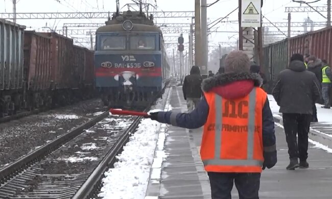 новый график движения поездов в Харьковской области