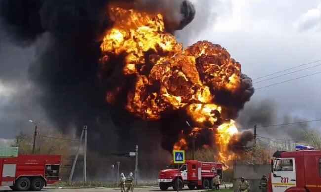 "Кто-то снова неудачно покурил?": в россии сильный пожар сотряс Нижегородскую область, видео