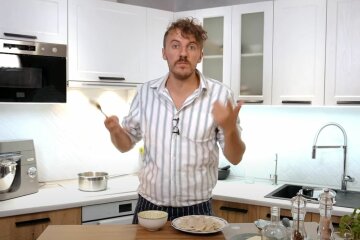 Победитель "Мастер Шеф" Клопотенко поделился рецептом простых и вкусных пельменей: "Главный секрет..."