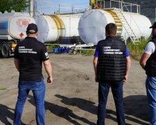 в Киеве разоблачили нефтебазу, которая сбывала украинцам "левое" топливо
