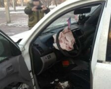 На Донбасі вибухнув автомобіль одного з ватажків "ДНР", кадри: "відвозив дочку в школу"