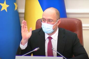 Карантин в Україні максимально продовжено, заява Шмигаля: "Обмеження діятимуть до..."