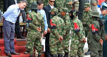 Правительство Колумбии заключило мир с повстанцами