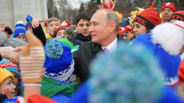 Опухший Путин напугал внешним видом под елкой: "ботоксное вливание бюджета"