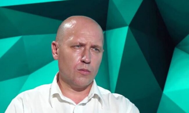В территорию современной России не входили ни Южный Сахалин, ни Курилы, ни Калининградская область, - Бизяев