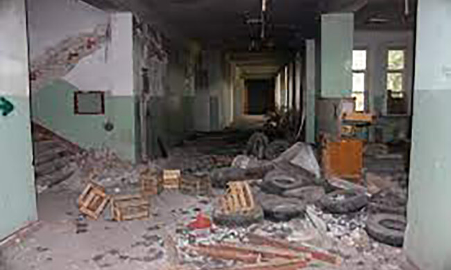 Відмічали Новий рік: у Дніпрі в покинутій будівлі знайшли п'яних дітей