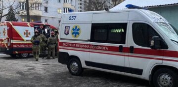 Взрыв прогремел в жилом доме под Ровно: появились данные о жертвах и фото несчастья