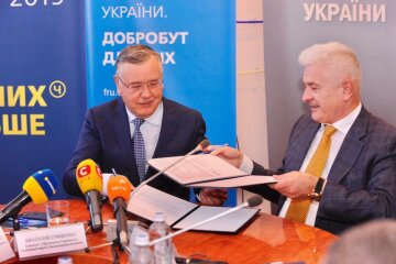 Економіка повинна зростати темпами до 10% на рік, – Гриценко