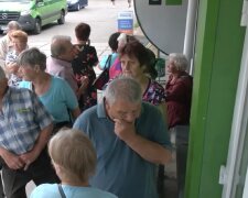 Грошова допомога для пенсіонерів в Запорізькій області