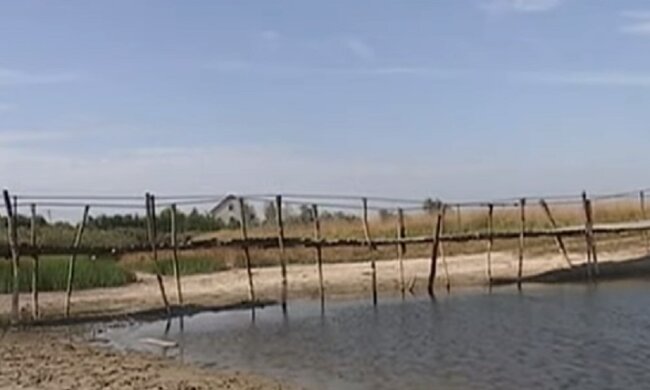 Днепропетровщина может остаться без рек, кадры: "буквально зацементировали и..."