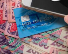 Фінансова афера процвітає в Дніпрі, гроші з карток пропадають в одну мить: як не стати жертвою "розводу"