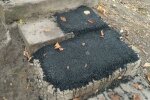 "Обов'язково за вас проголосуємо": у мережі висміяли ремонт сходинок від депутатів округу в Харкові