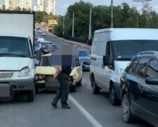 Масштабная авария с микроавтобусом в Харькове: кадры и первые детали с места ДТП