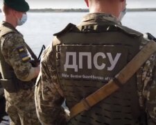 Переполох на кордоні: одеські військові виявили "субмарину", з'явилося відео