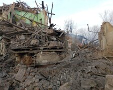 Новий обстріл сколихнув Україну, окупанти вдарили по житлових будинках та лікарні: кадри руйнувань та деталі