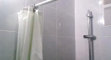шторка для ванни