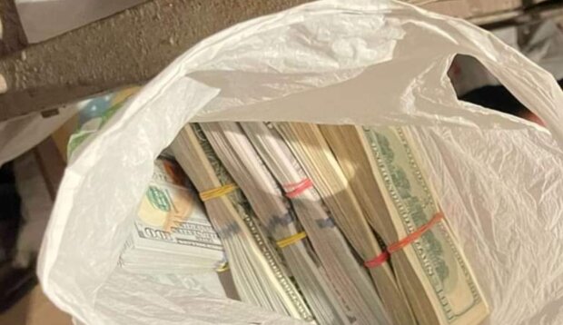 Підрядник привласнив 800 тисяч, призначених для постраждалих українців: деталі схеми
